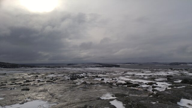 The coast of Hudson's Bay, north of Inukjuak.