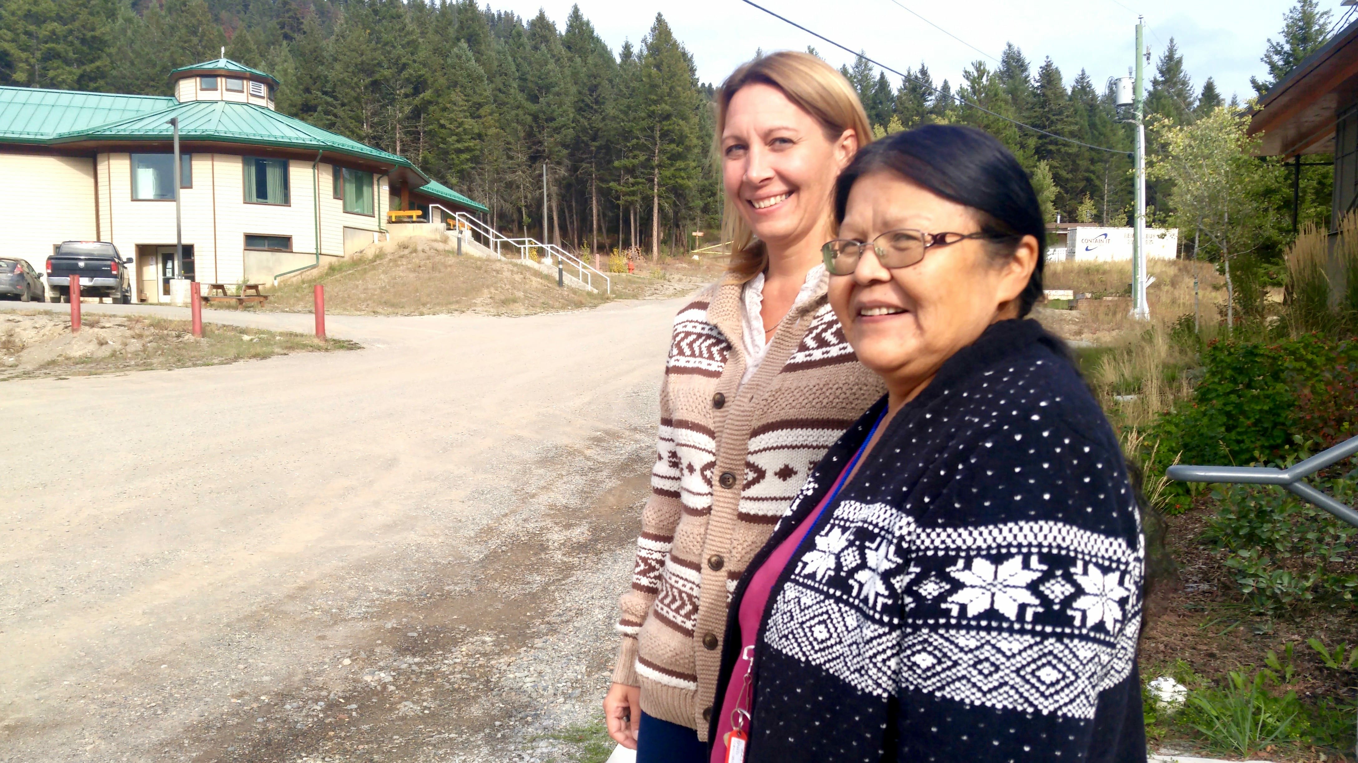 Gina Mortensen and Dora Demers work with families in the Xatśūll community, just north of Williams Lake. Brielle Morgan 